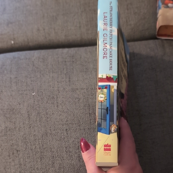 Dream Harbour Books - Laurie Gilmore - Picture 9 of 13
